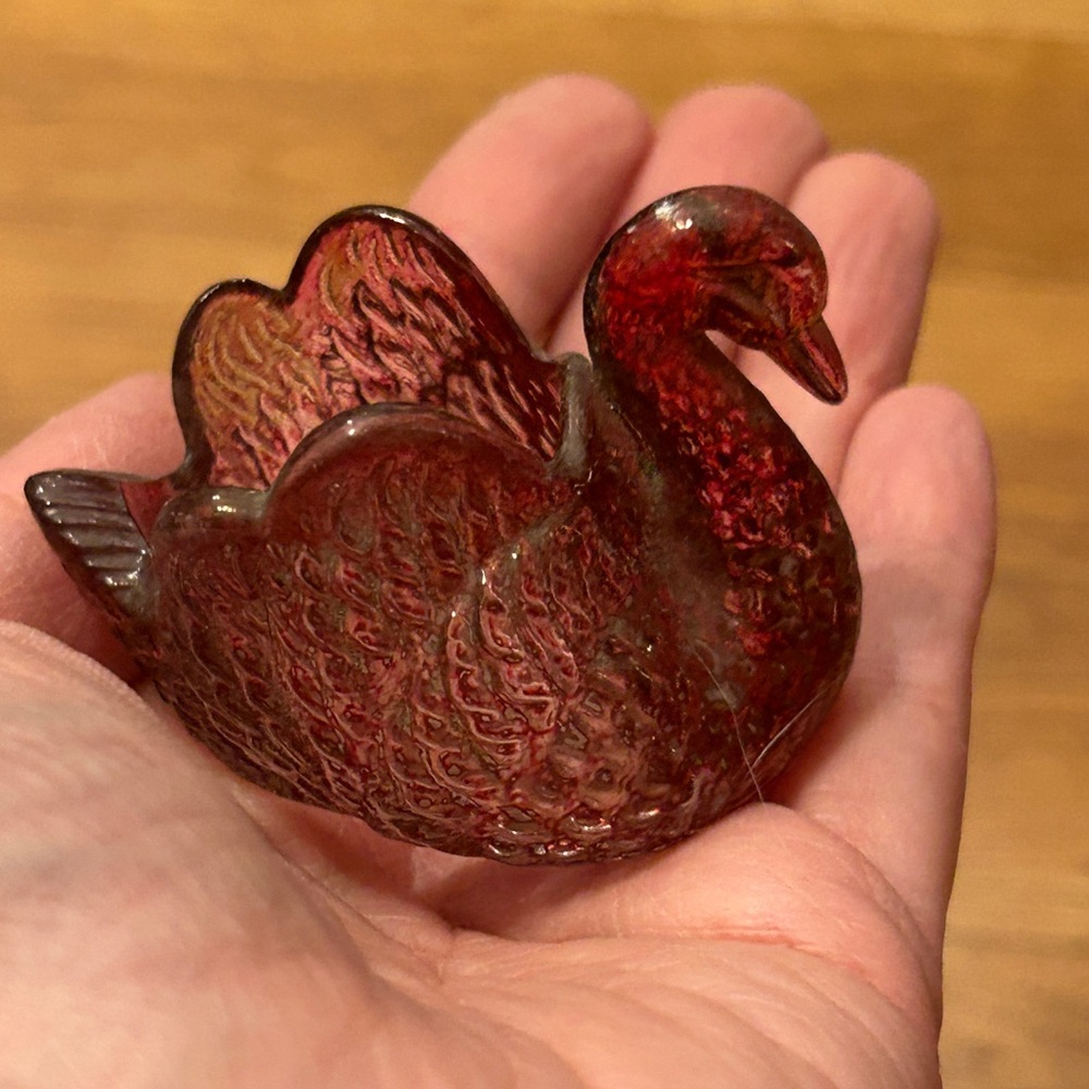 Beautiful Vintage Glass Swan Figure